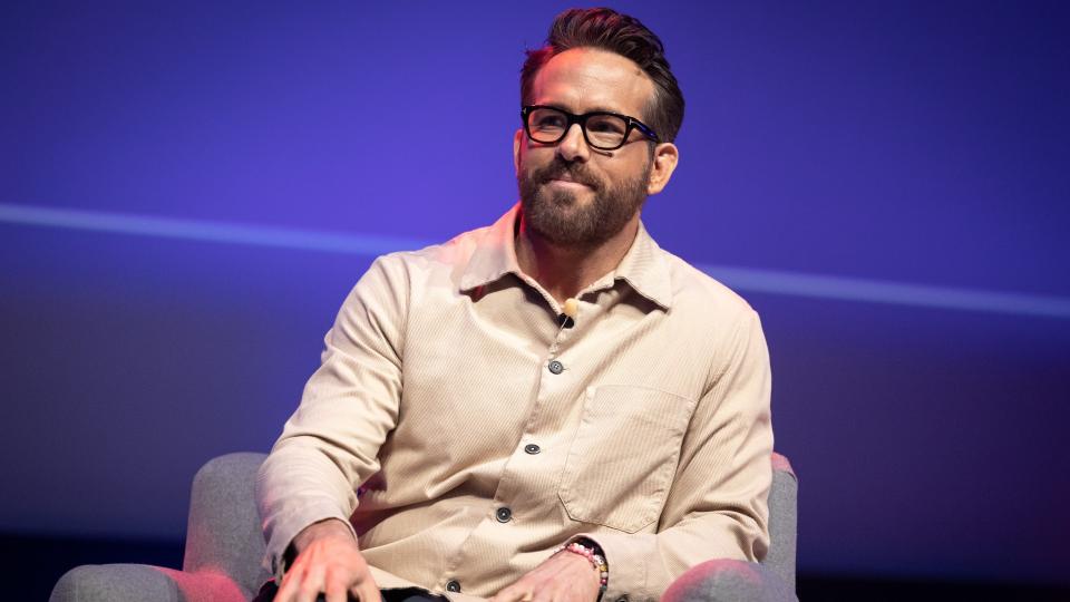 Ku Giá trị tài sản ròng của chủ sở hữu Wrexham Ryan Reynolds