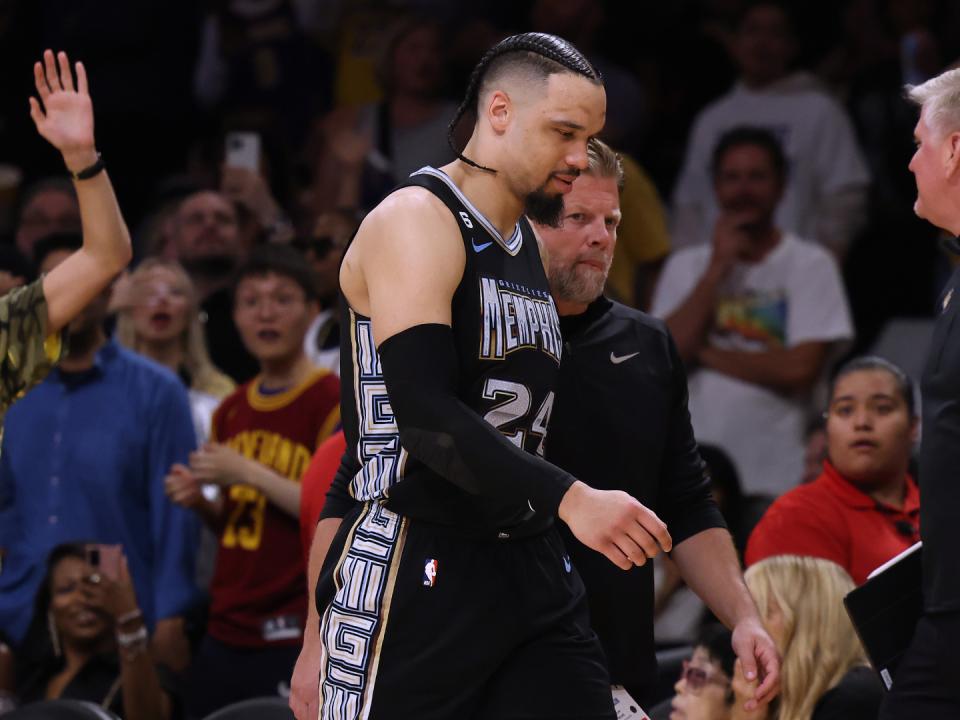 Ku Dillon Brooks của Grizzlies tránh bị đình chỉ sau khi phóng, Flagrant 2