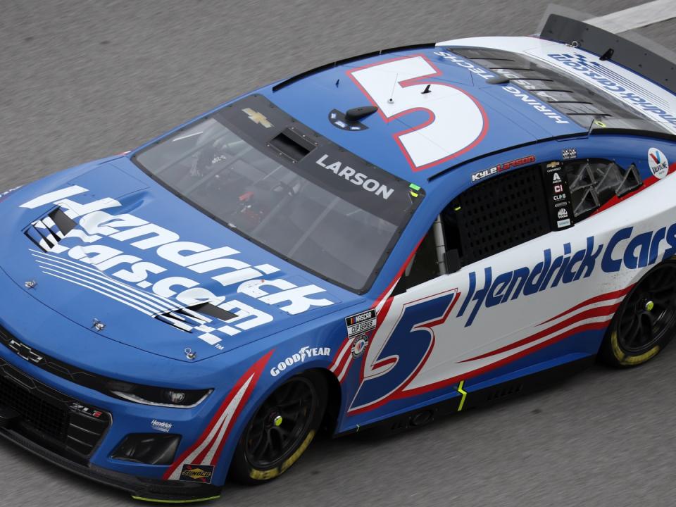 Ku Trưởng thủy thủ đoàn của Kyle Larson nổ tung Ross Chastain sau vụ đắm tàu Darlington, ghi lại lịch sử với Hendrick