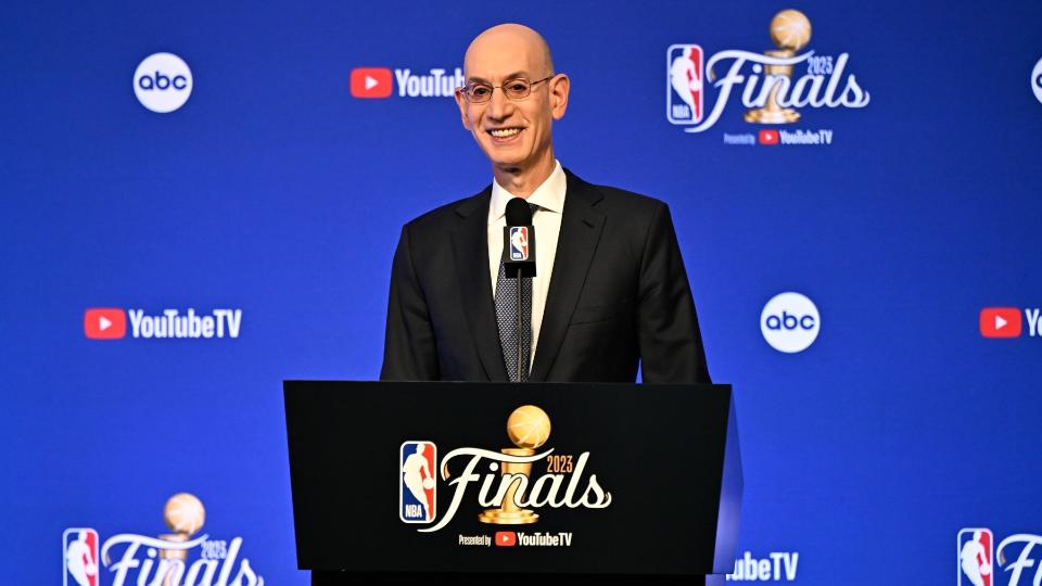 Kubet Giá trị ròng của Adam Silver là bao nhiêu?